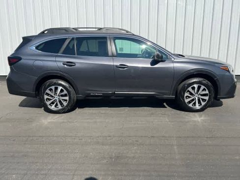 Certified 2022 Subaru Outback Premium image 7