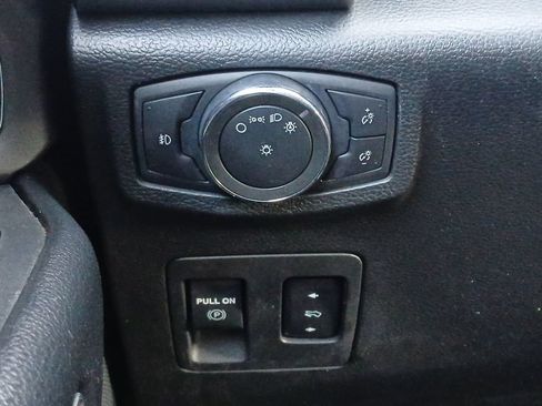 Used 2021 Ford Expedition Limited AWD/4WD image 12