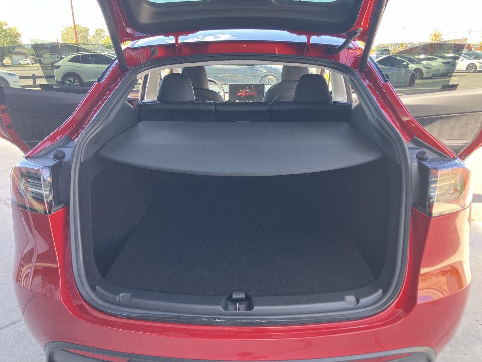 Used 2023 Tesla Model Y Long Range AWD/4WD image 16