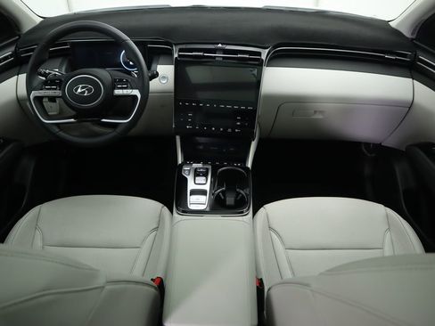 Used 2023 Hyundai Tucson Limited image 13