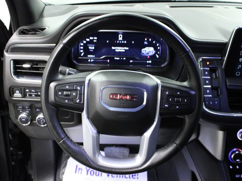 Used 2024 GMC Yukon SLT image 18