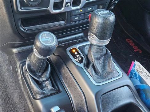 Used 2018 Jeep Wrangler Unlimited Sport S image 12