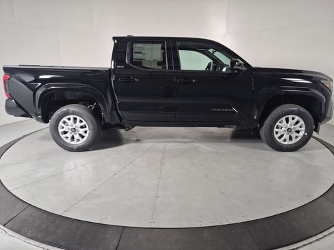 New 2026 Toyota Tacoma SR5 AWD/4WD image 5