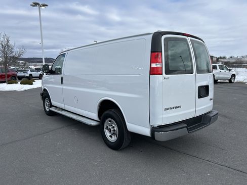 Used 2024 GMC Savana 2500 w/ Driver Convenience Package image 5