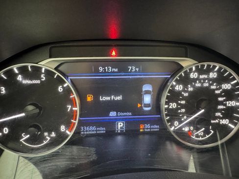 Used 2023 Nissan Altima 2.5 SR AWD/4WD image 4