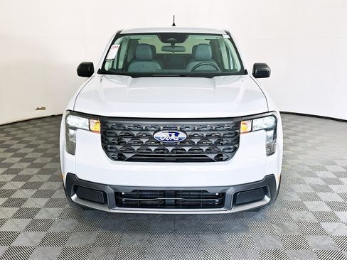 Used 2025 Ford Maverick XLT FWD image 8