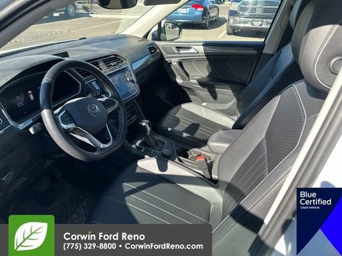 Used 2023 Volkswagen Tiguan SE w/ Panoramic Sunroof Package AWD/4WD image 12