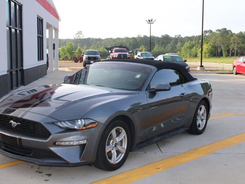Used 2022 Ford Mustang Convertible RWD image 7