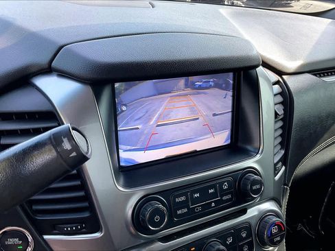 Used 2017 Chevrolet Suburban Premier image 20