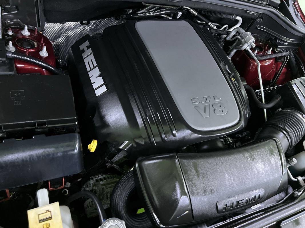 Used 2022 Dodge Durango R/T w/ Tow 'N Go Package AWD/4WD image 33