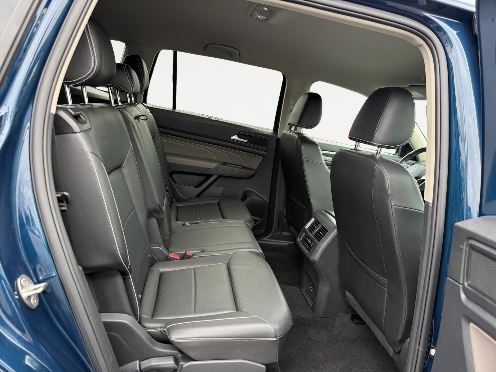 Certified 2023 Volkswagen Atlas SE FWD image 18