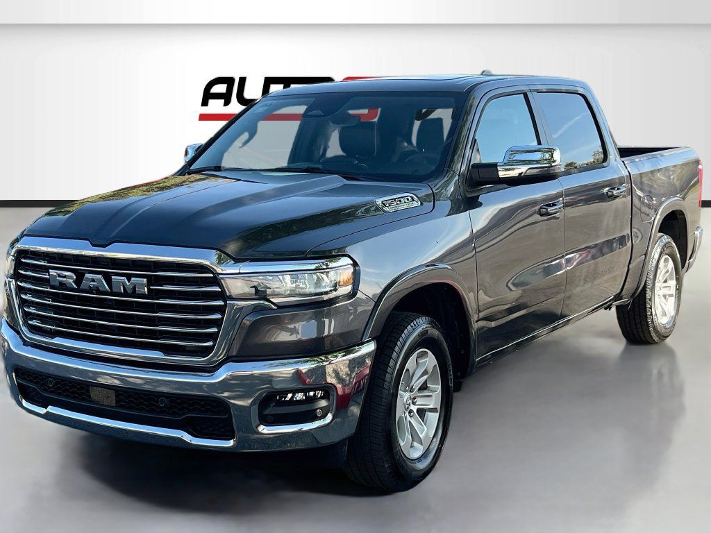 Used 2026 RAM 1500 Laramie w/ Advanced Safety Group II AWD/4WD image 3