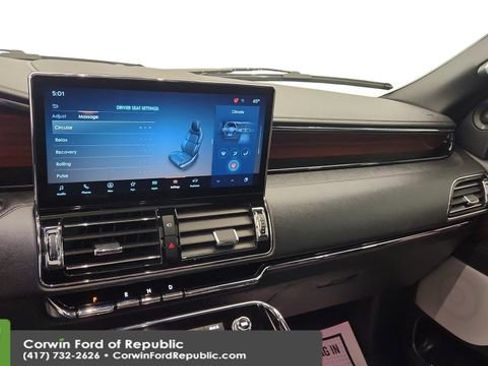 Used 2023 Lincoln Navigator L Reserve w/ Equipment Group 201A image 21