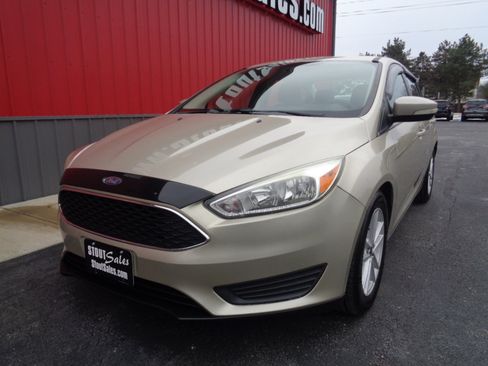 Used 2017 Ford Focus SE image 10