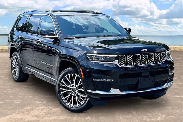 Used 2025 Jeep Grand Cherokee L Summit AWD/4WD image 1