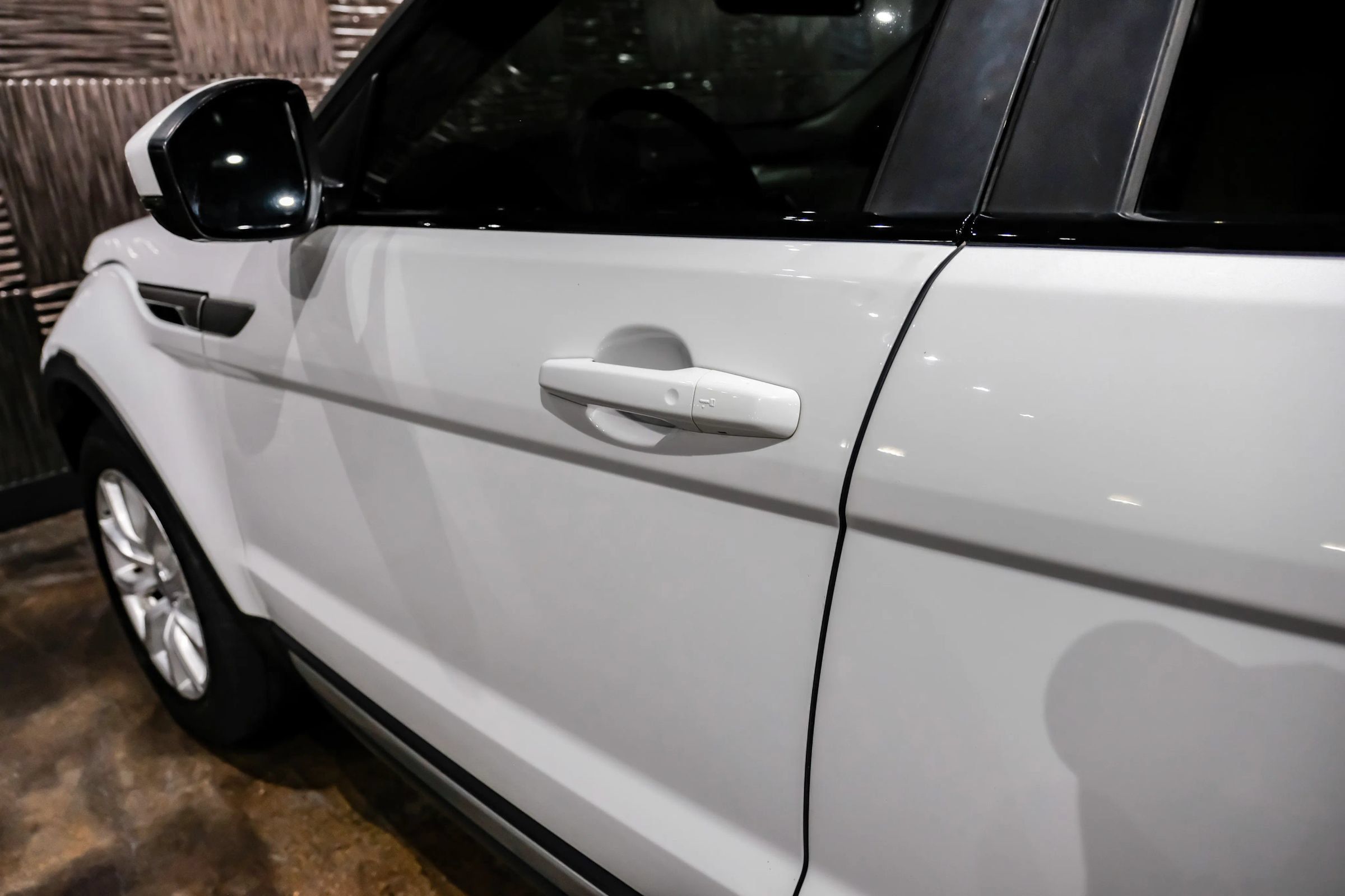 Used 2017 Land Rover Range Rover Evoque SE AWD/4WD image 39