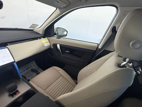 New 2025 Land Rover Discovery Sport S image 22