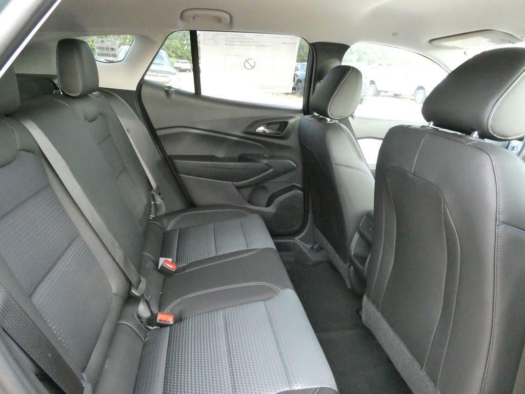 New 2026 Chevrolet Trax LT w/ Driver Confidence Package FWD image 11