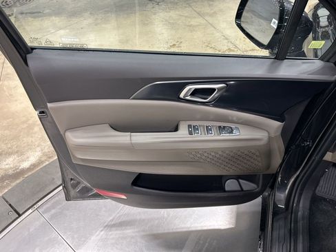 New 2026 Kia Carnival image 12