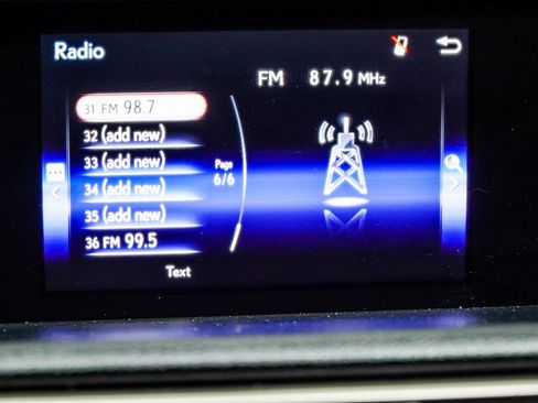 Used 2019 Lexus IS 300 image 26