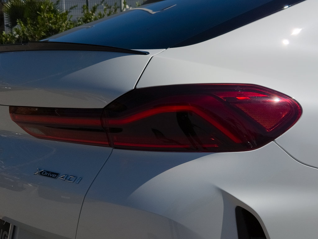 New 2027 BMW X6 xDrive40i w/ Climate Comfort Package AWD/4WD image 4