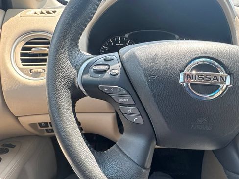 Used 2016 Nissan Pathfinder SL w/ SL Tech Package AWD/4WD image 18