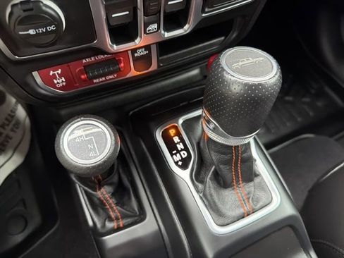 Used 2021 Jeep Gladiator Mojave image 29