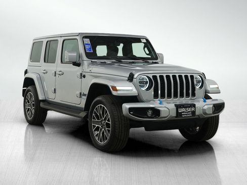 Used 2022 Jeep Wrangler Unlimited Sahara image 7