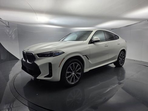 Used 2025 BMW X6 xDrive40i AWD/4WD image 8