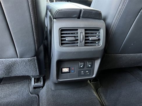 Certified 2023 Nissan Rogue Platinum w/ Platinum Premium Package image 27