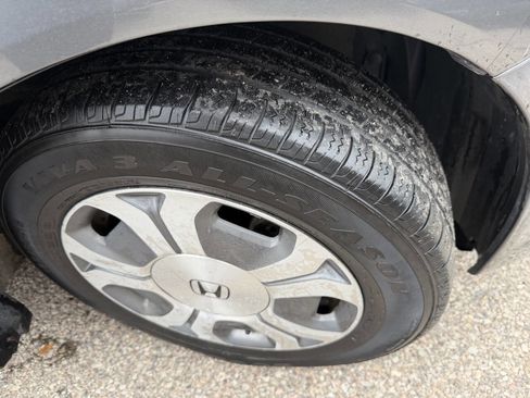 Used 2012 Honda Civic Hybrid Sedan image 25