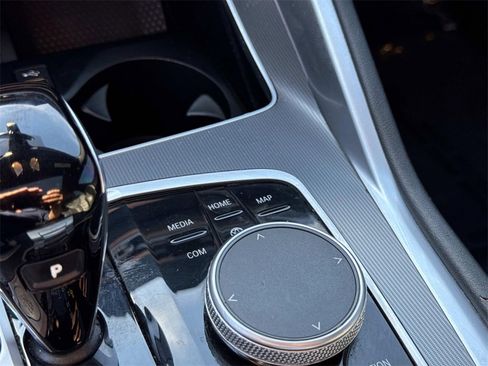 Used 2023 BMW X6 xDrive40i w/ M Sport Package image 30