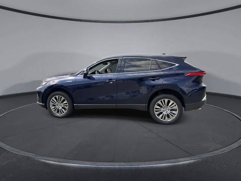 Used 2021 Toyota Venza XLE w/ Softex Package AWD/4WD image 5
