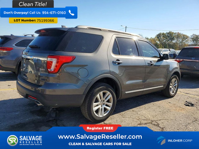 Used 2018 Ford Explorer XLT AWD/4WD image 4