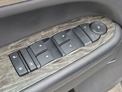 Used 2014 Buick Enclave Leather w/ Trailering Provision Package FWD image 16