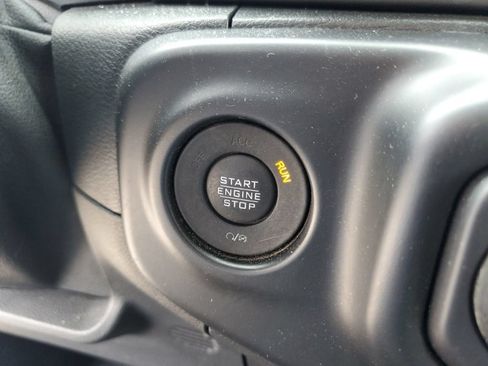 Used 2021 Jeep Wrangler Unlimited Sport AWD/4WD image 17
