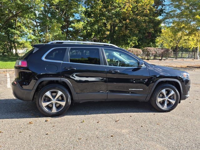 Used 2020 Jeep Cherokee Limited AWD/4WD image 2