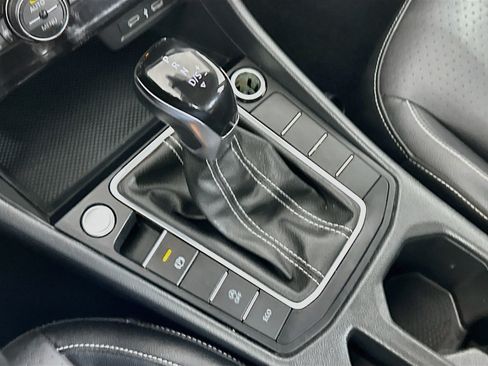 Used 2024 Volkswagen Jetta SE FWD image 24