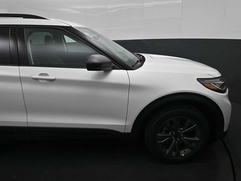 New 2026 Ford Explorer Active w/ Active Comfort Package AWD/4WD image 11