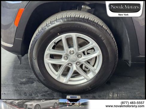 Used 2023 Jeep Grand Cherokee L Laredo w/ Luxury Tech Group I image 6