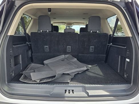 Used 2024 Ford Expedition Max XLT AWD/4WD image 14