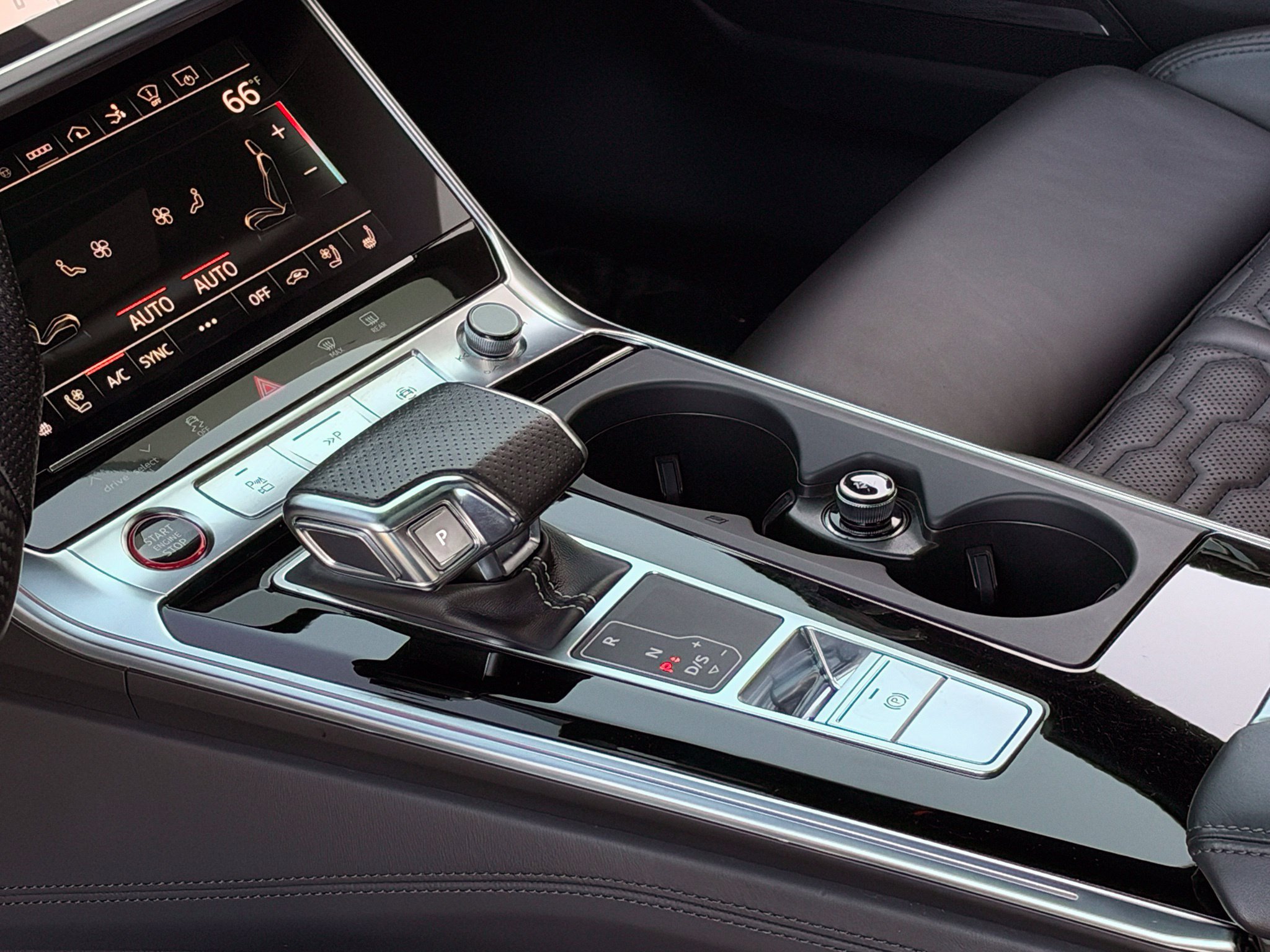 Used 2023 Audi RS 7 Sportback w/ RS 7 Executive Package AWD/4WD image 35