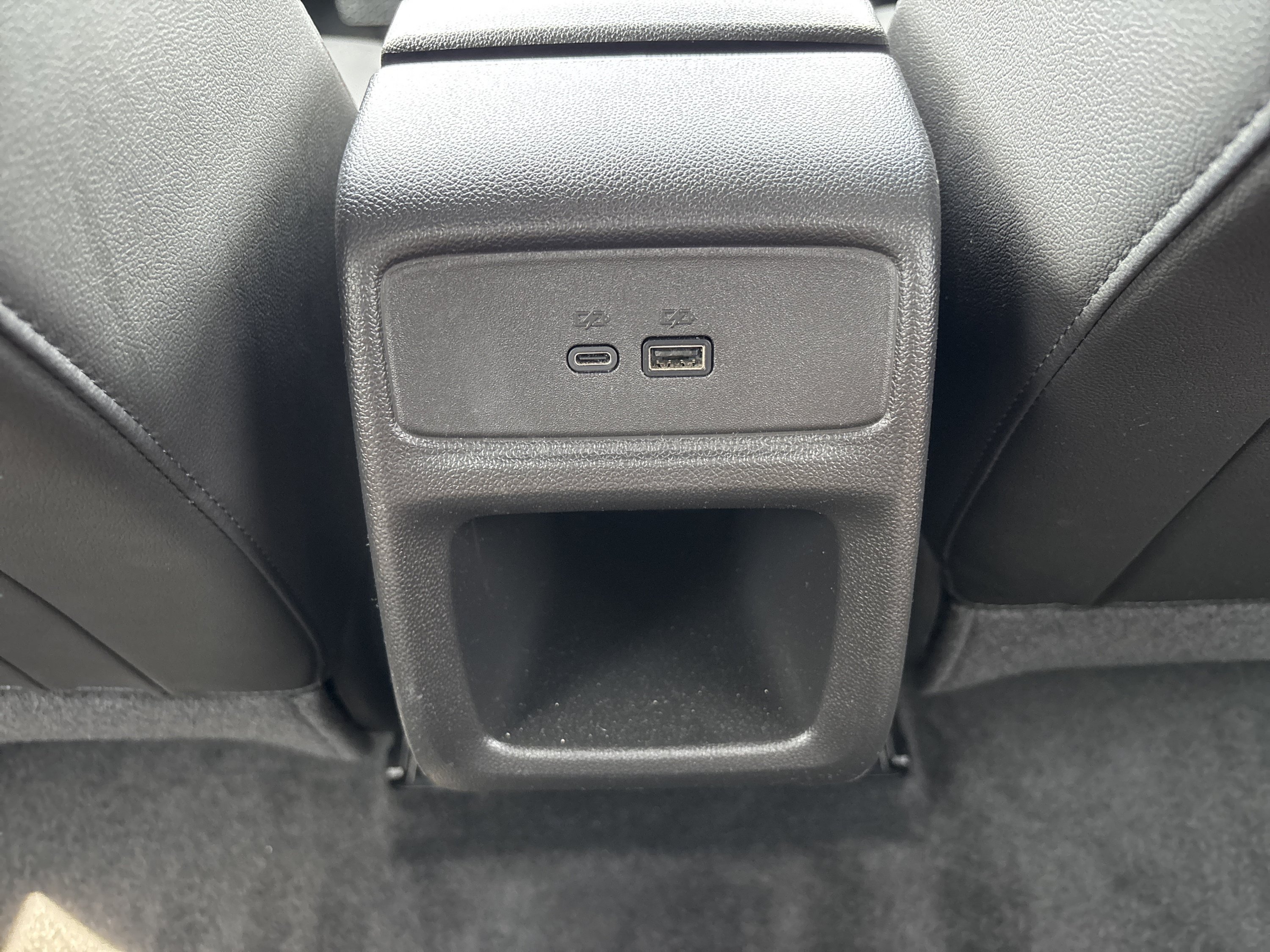 Used 2024 Chevrolet Trax RS w/ Driver Confidence Package FWD image 17