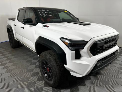 Certified 2025 Toyota Tacoma TRD Pro image 3