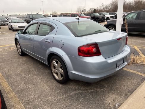 Used 2013 Dodge Avenger SE image 12
