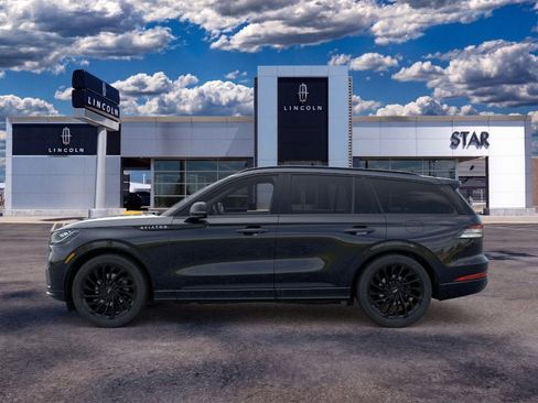 New 2026 Lincoln Aviator Reserve w/ Jet Appearance Package AWD/4WD image 3