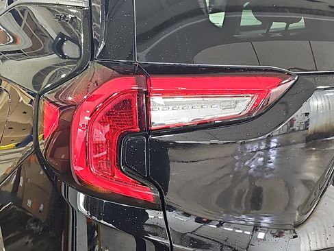 Certified 2024 GMC Terrain SLT w/ Tech Package image 40