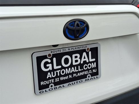 Used 2022 Toyota RAV4 XLE image 29