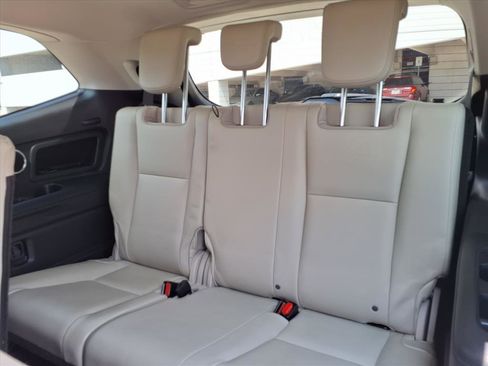 Used 2019 Subaru Ascent Limited image 21