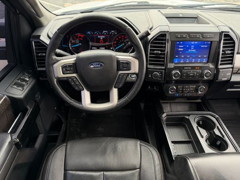 Used 2020 Ford F250 Lariat w/ Lariat Ultimate Package AWD/4WD image 19
